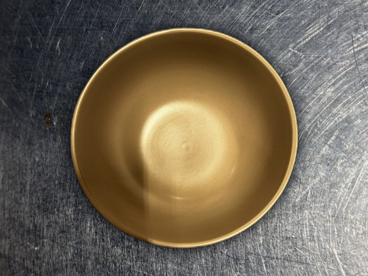 At Home Gold Cereal Bowl: 652 ppm lead by XRF