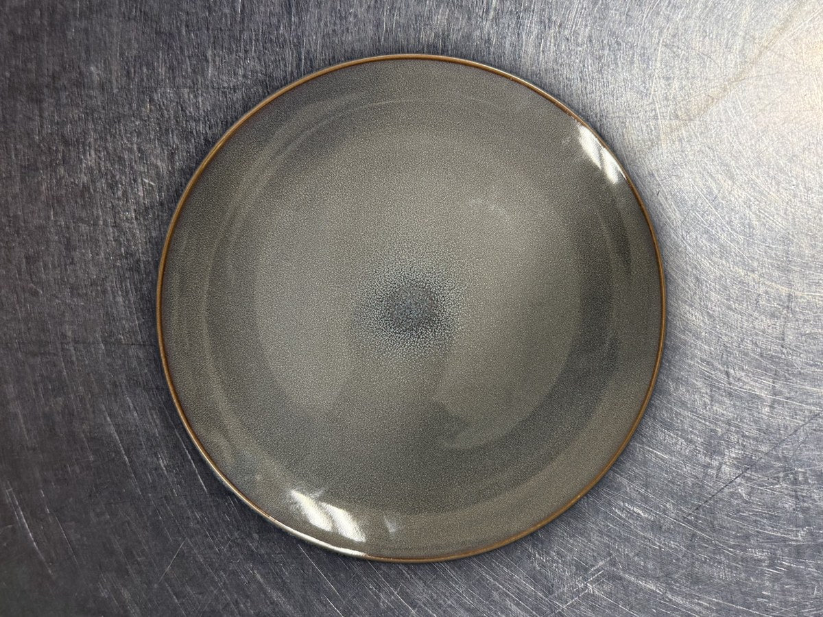 At Home Porcelain Rim Dinner Dish: 21 ppm lead by XRF