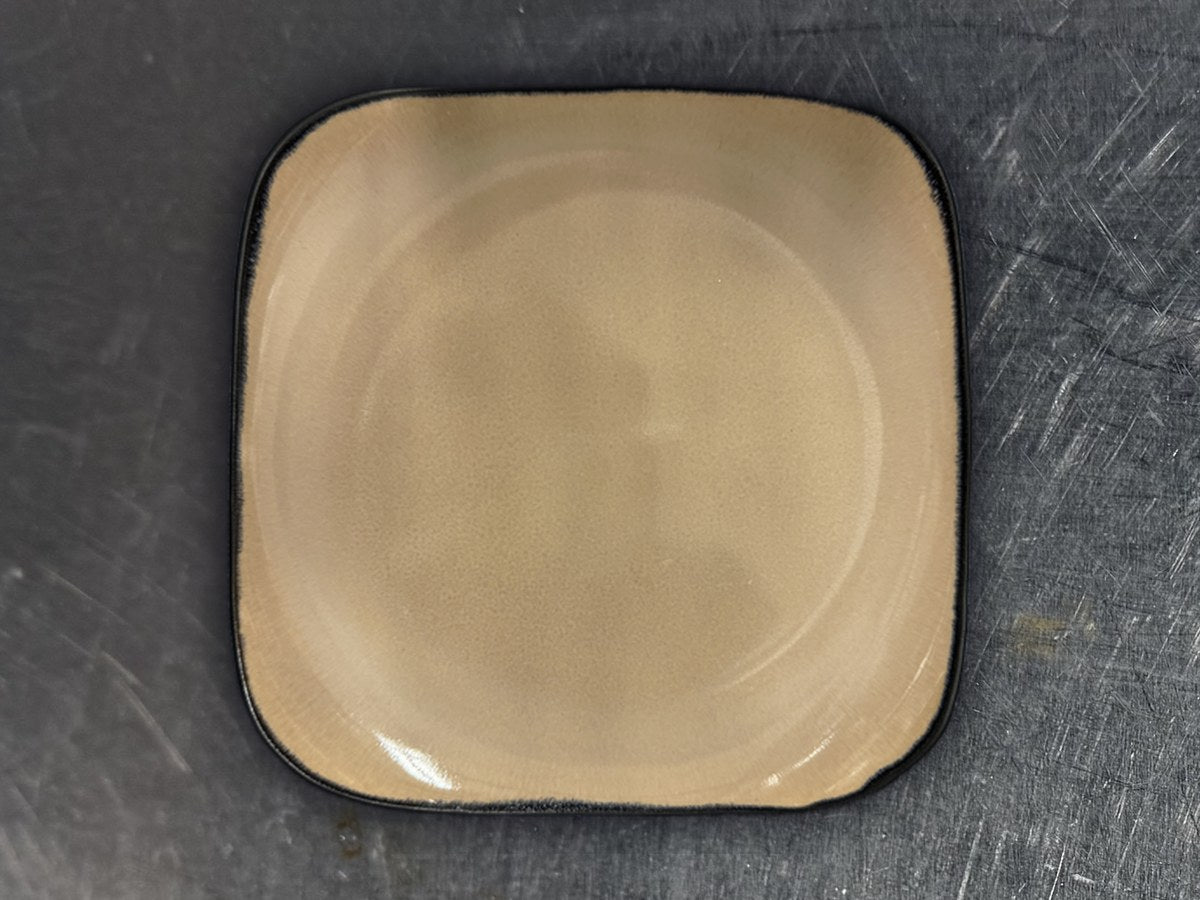 At home Taupe Square Saucer: 16 ppm lead by XRF