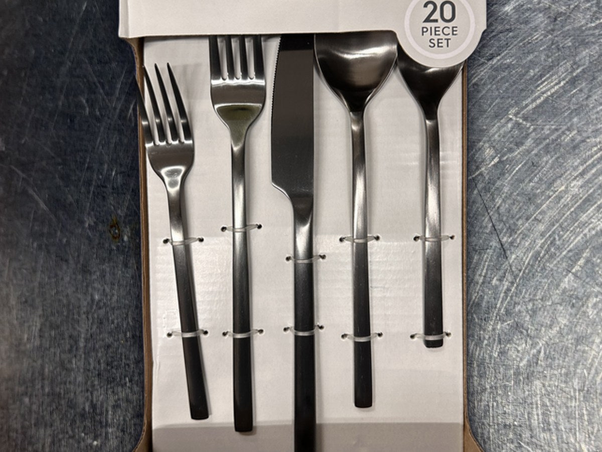 Better Homes & Garden Black Flatware: no lead detected by XRF