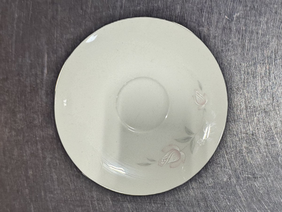 Carriage House Rosecrest White Saucer: 735 ppm lead by XRF
