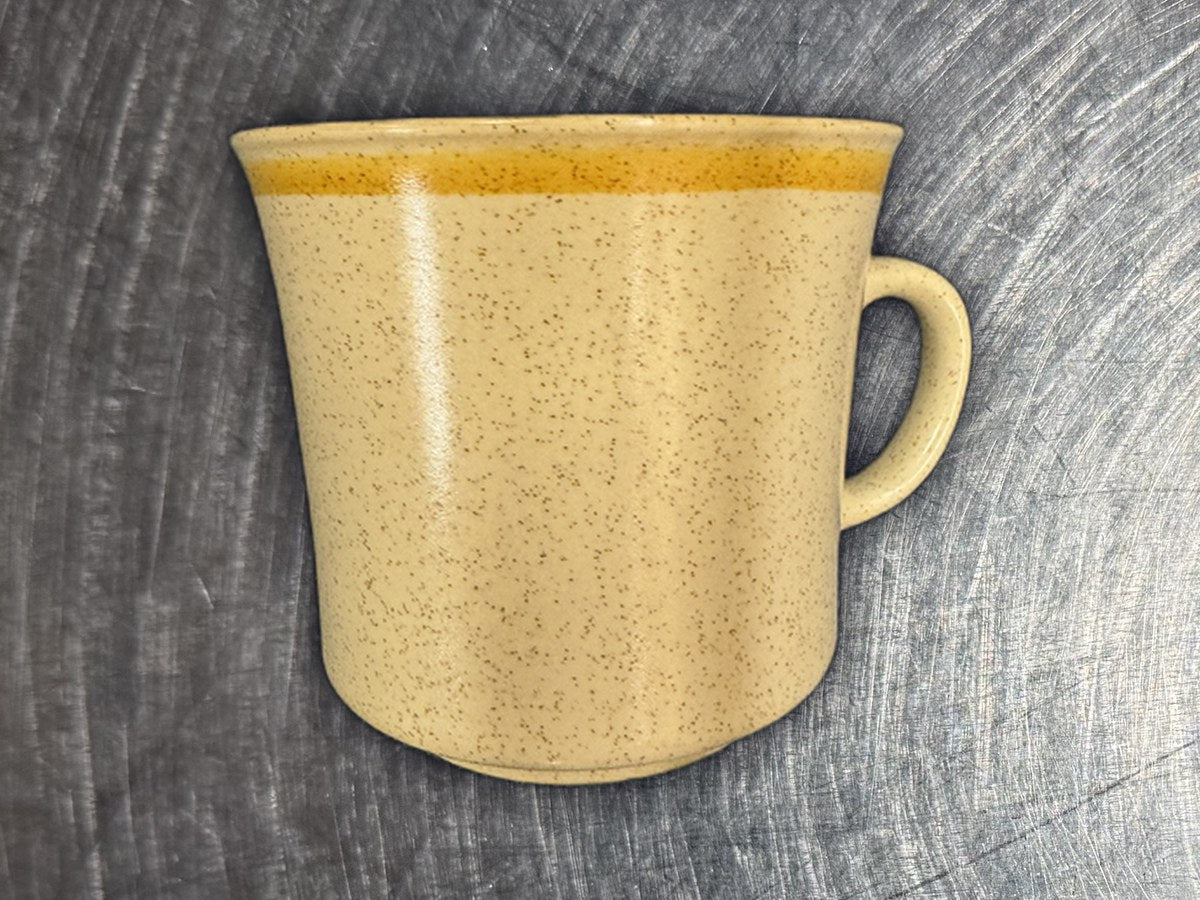 Ceramic Yellow Ceramic Mug: 120 ppm lead by XRF
