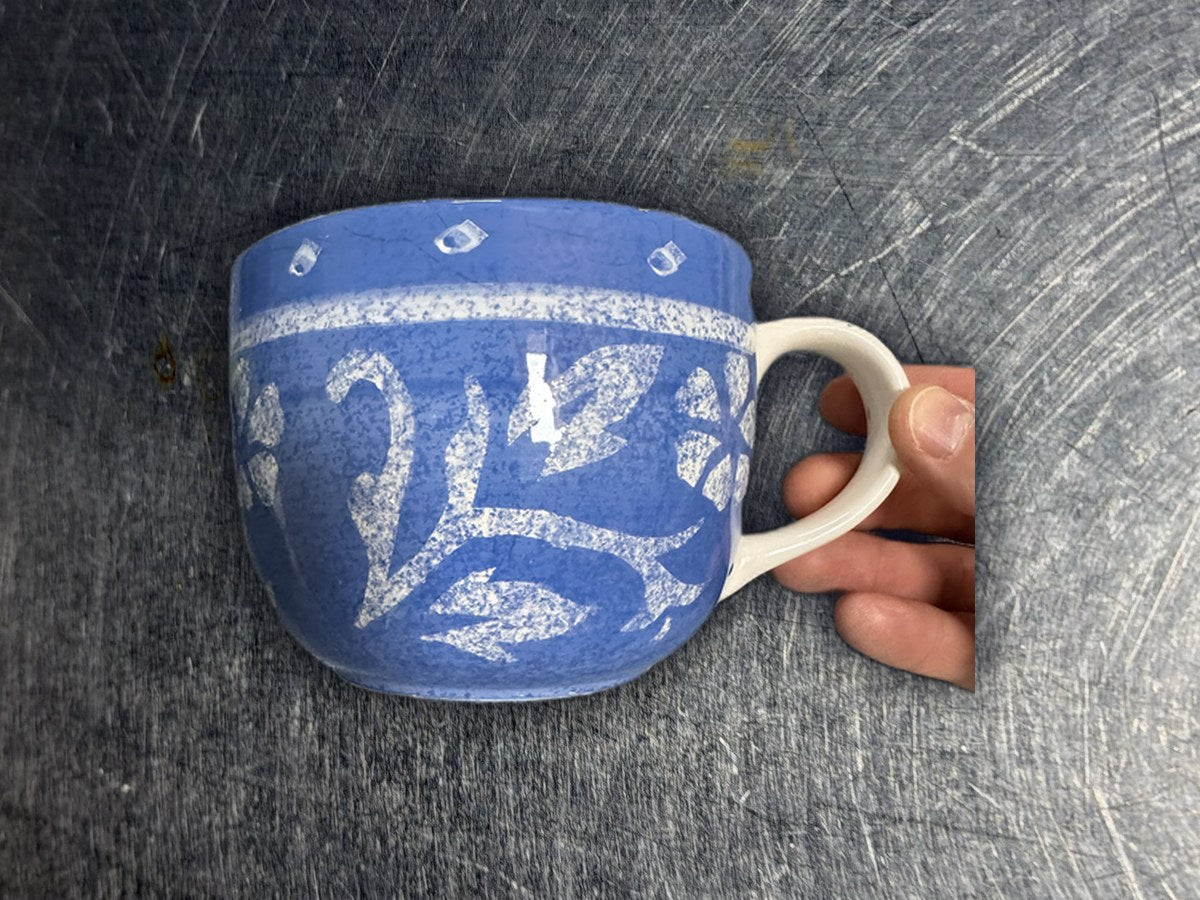Cooks Club Blue with White Coffee Mug: 4,616 ppm lead by XRF