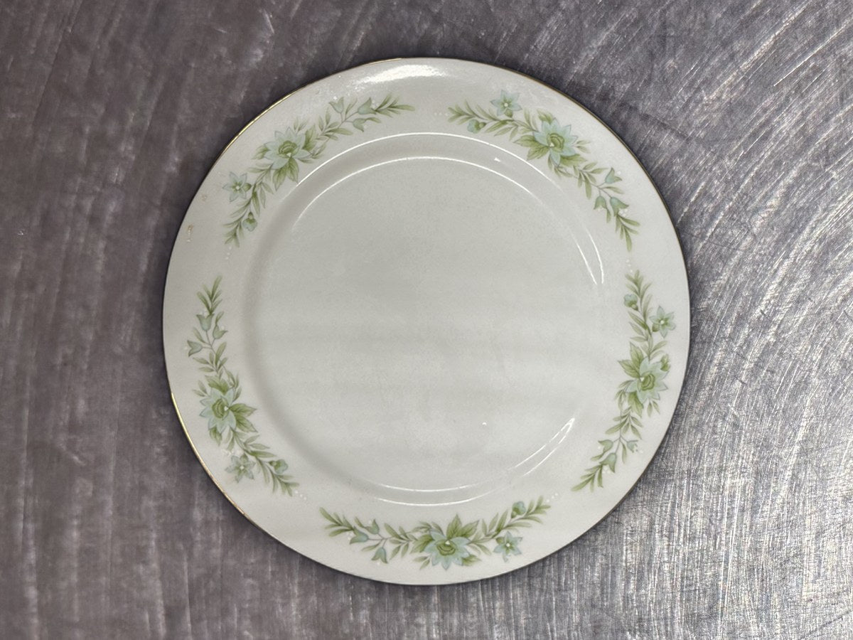 Creative Manor Garlands of Glory Dish: 18 ppm lead by XRF
