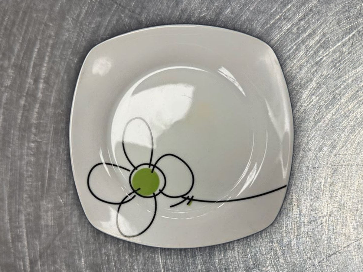 Everyday Gibson Flower Dish: 42 ppm lead by XRF