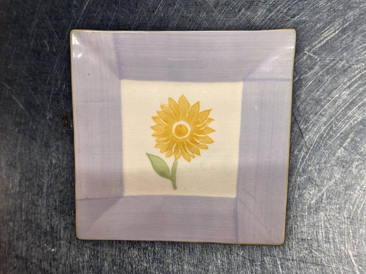 Faianca Subtil Sunflower Square Dish: 35,799 ppm lead by XRF