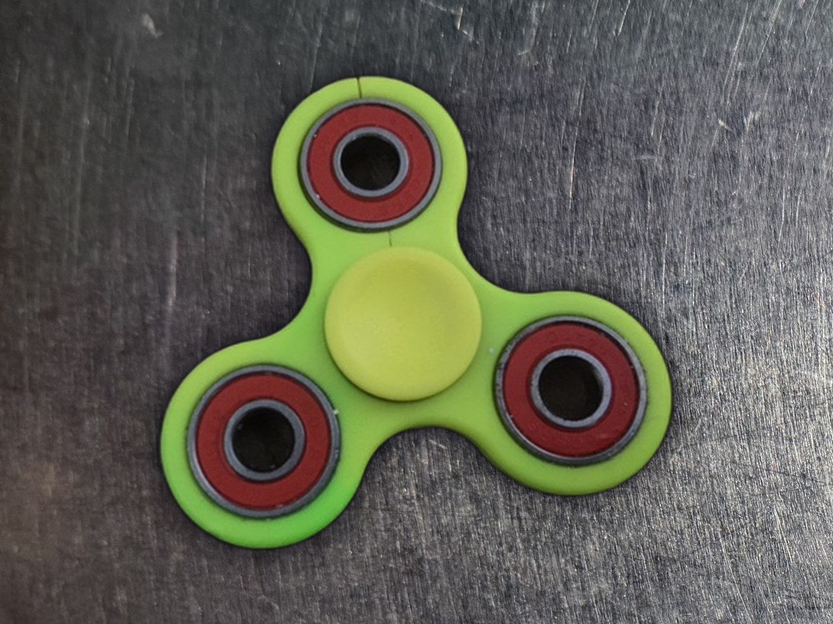 Green/ Yellow with Red Bearings: 90 ppm lead by XRF