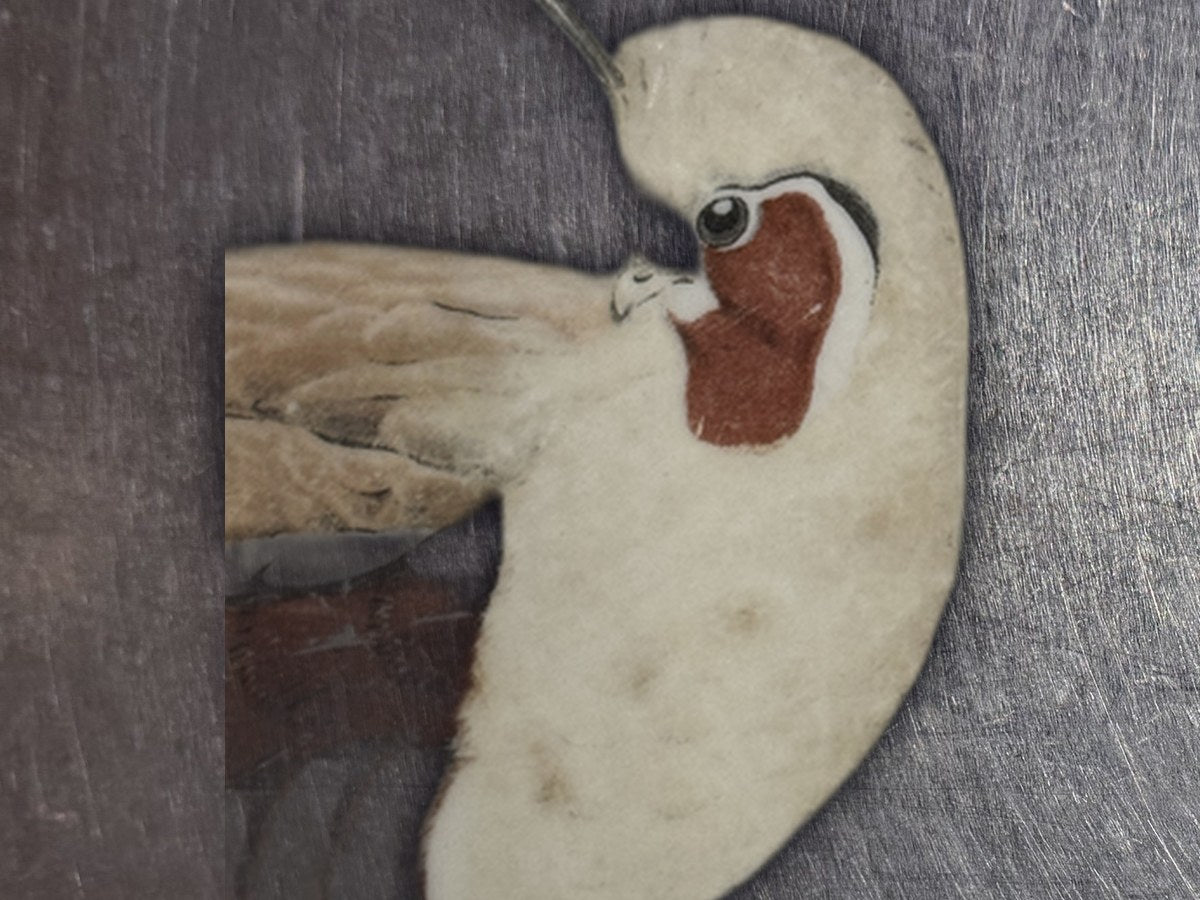 Field Birds Round Dish: 115,390 ppm lead by XRF