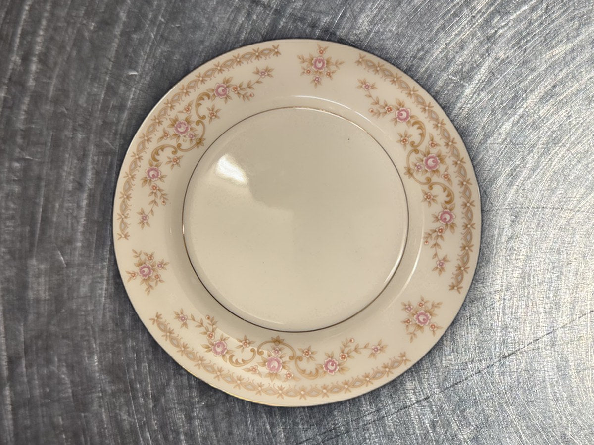 Fine China Horizon La Scala saucer: no lead detected by XRF
