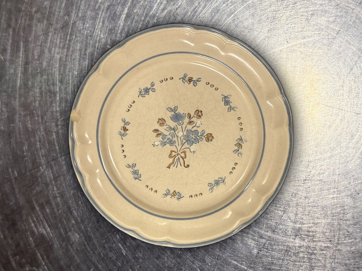 Gordella Embossed Floral Dish: 3,498 ppm lead by XRF