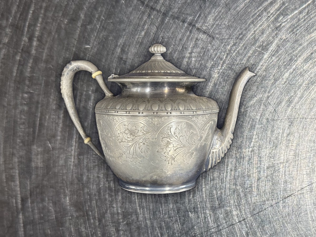 Hard White Metal Teapot: no lead detected by XRF