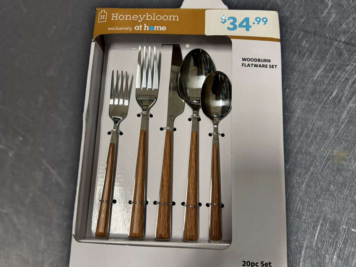 Honey Bloom Woodburn Flatware: no lead detected by XRF