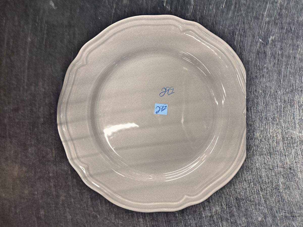 Ikea Federalist Gray Dish: 884 ppm lead by XRF