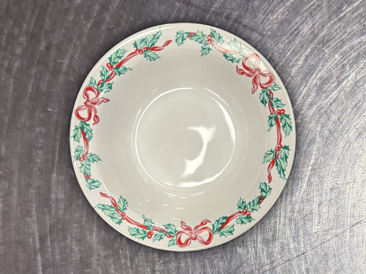International Tableworks Christmas Ribbon Small Saucer: no lead detected by XRF