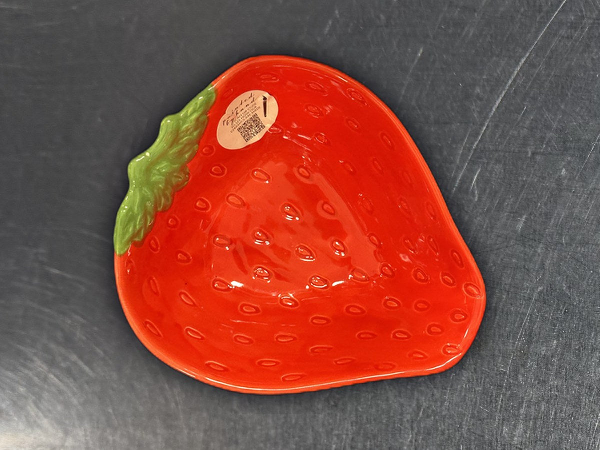 Lang By Design Strawberry Bowl: 203 ppm lead by XRF