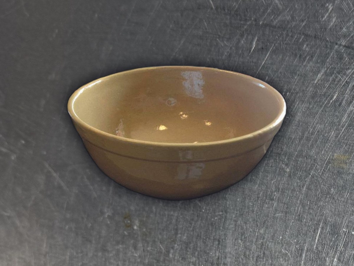Vintage 1970s Salt Pottery Mixing Bowl: 6,059 ppm lead by XRF