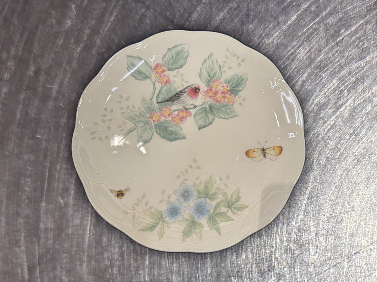 Lenox Butterfly Meadow Red Poll Finch Dish: 180 ppm lead by XRF