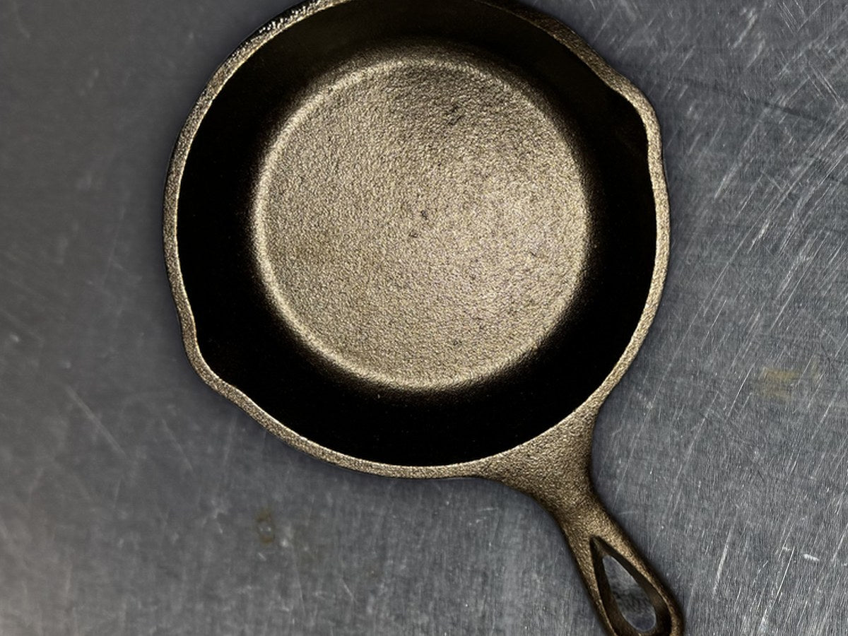 Lodge 26 cm Cast Iron Skillet Pan: no lead detected by XRF