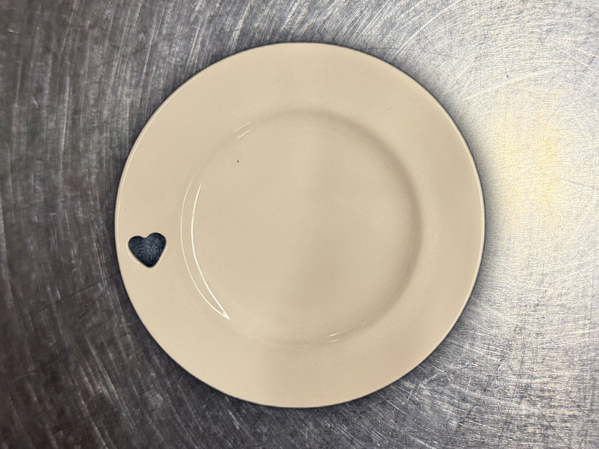 Loucarte White Round Dish: 17,876 ppm lead by XRF