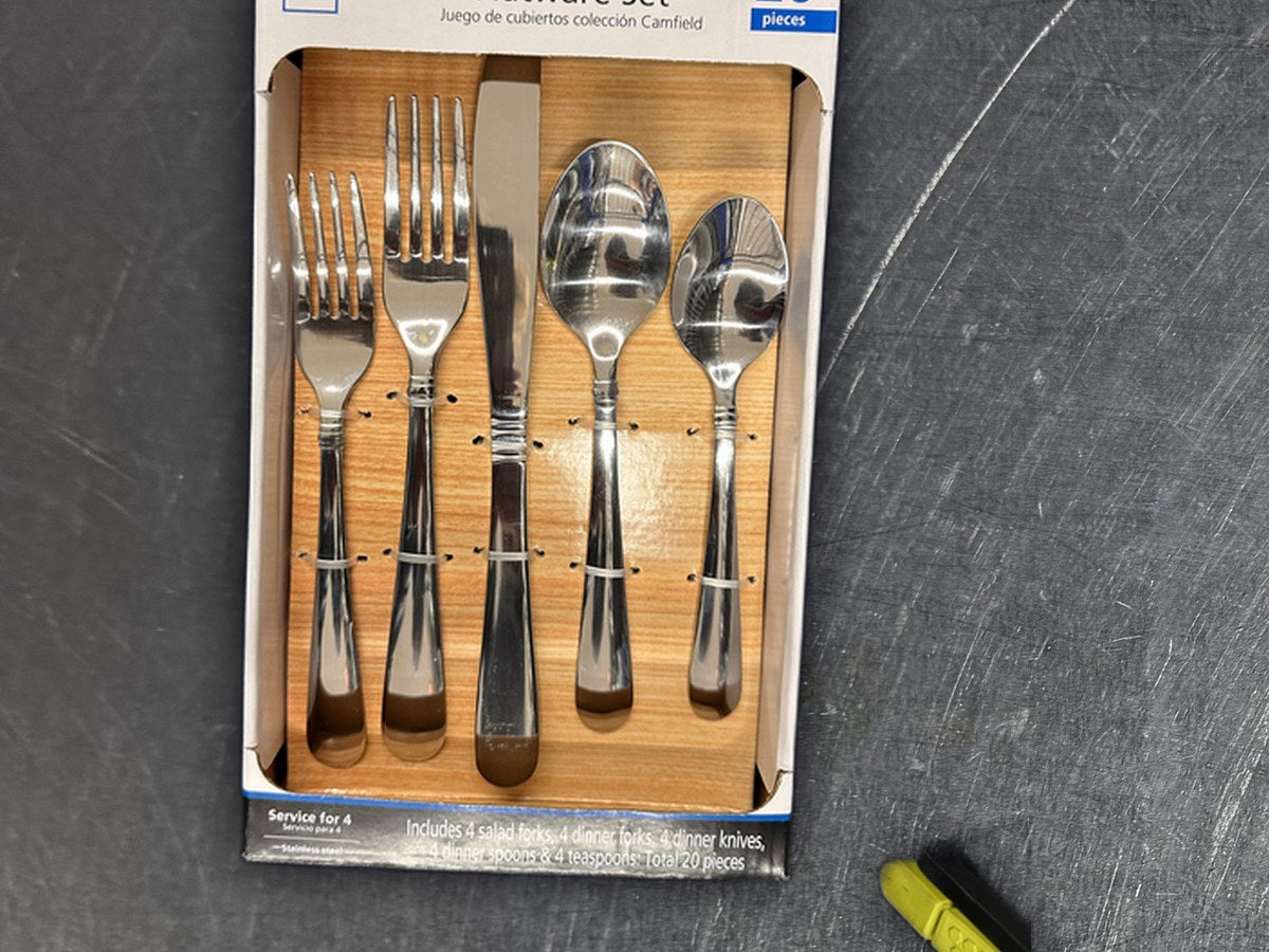 Mainstays Stainless Steel Camfield Collection Flatware: no lead detected by XRF