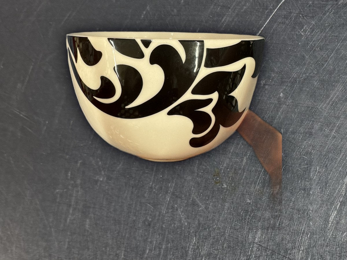 Martha Stewart Lisbon Serving Bowl: 50 ppm lead by XRF