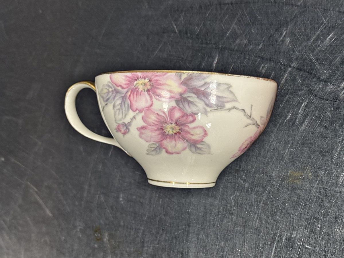 Meito Morleans Floral Tea Cup: 12,283 ppm lead by XRF