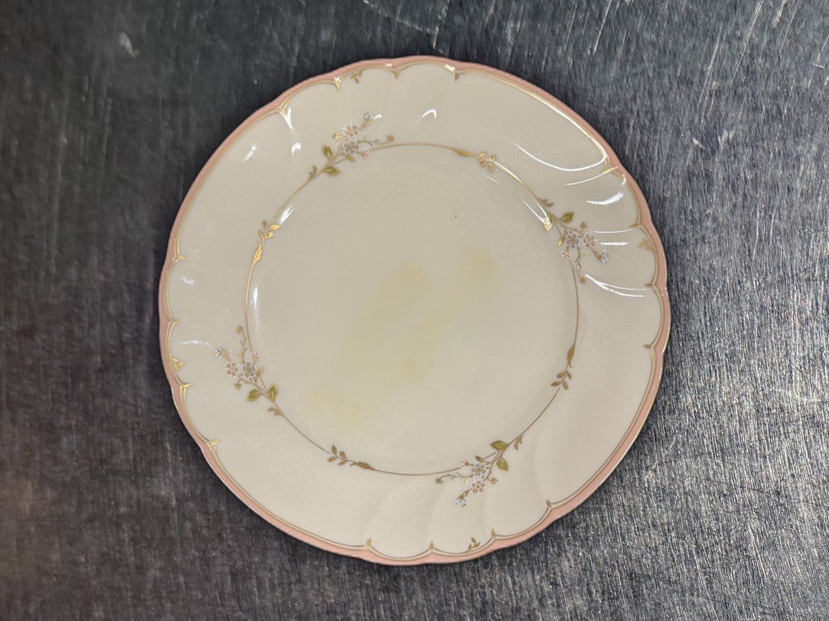 Mikasa Fine Ivory Round Saucer: 23 ppm lead by XRF