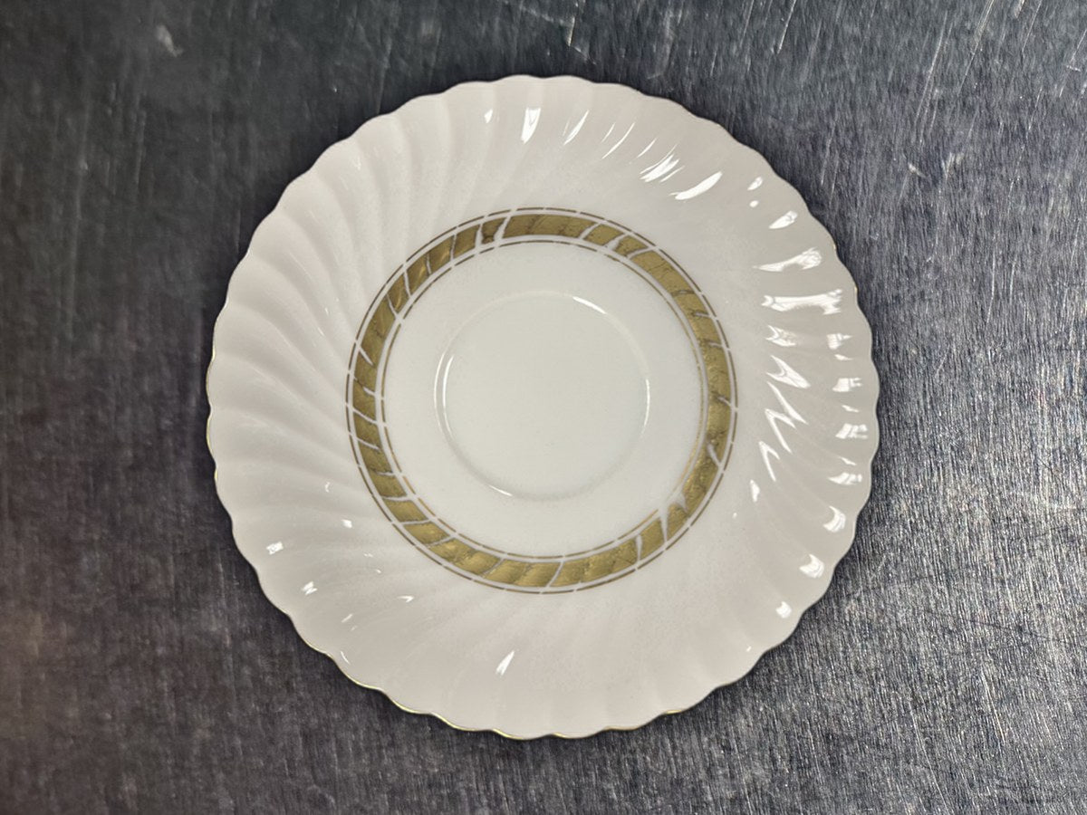 Mikasa Golden Swirl Saucer: no lead detected by XRF