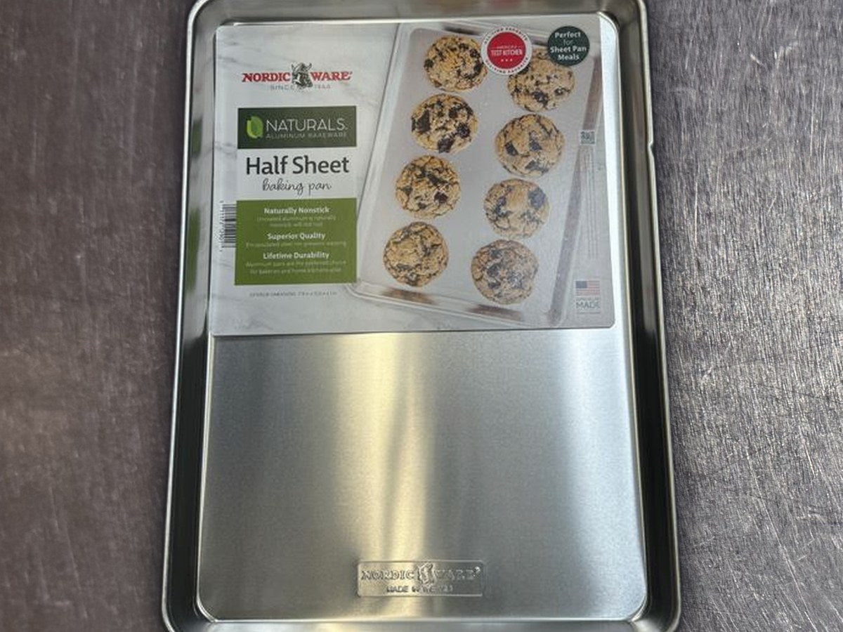 Nordic ware half sheet baking pan