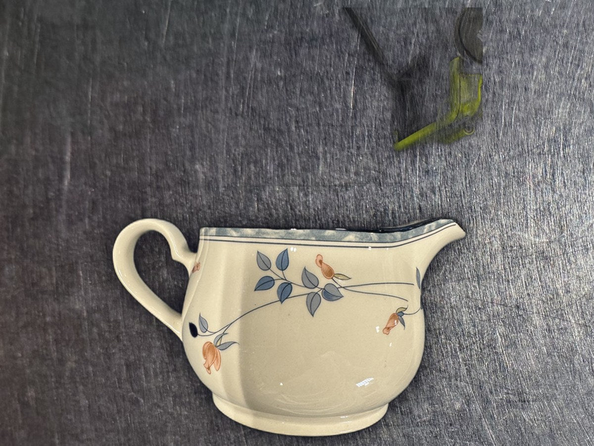 Noritake Keltcraft Floral Blue Tea Pot: 46,062 ppm lead by XRF