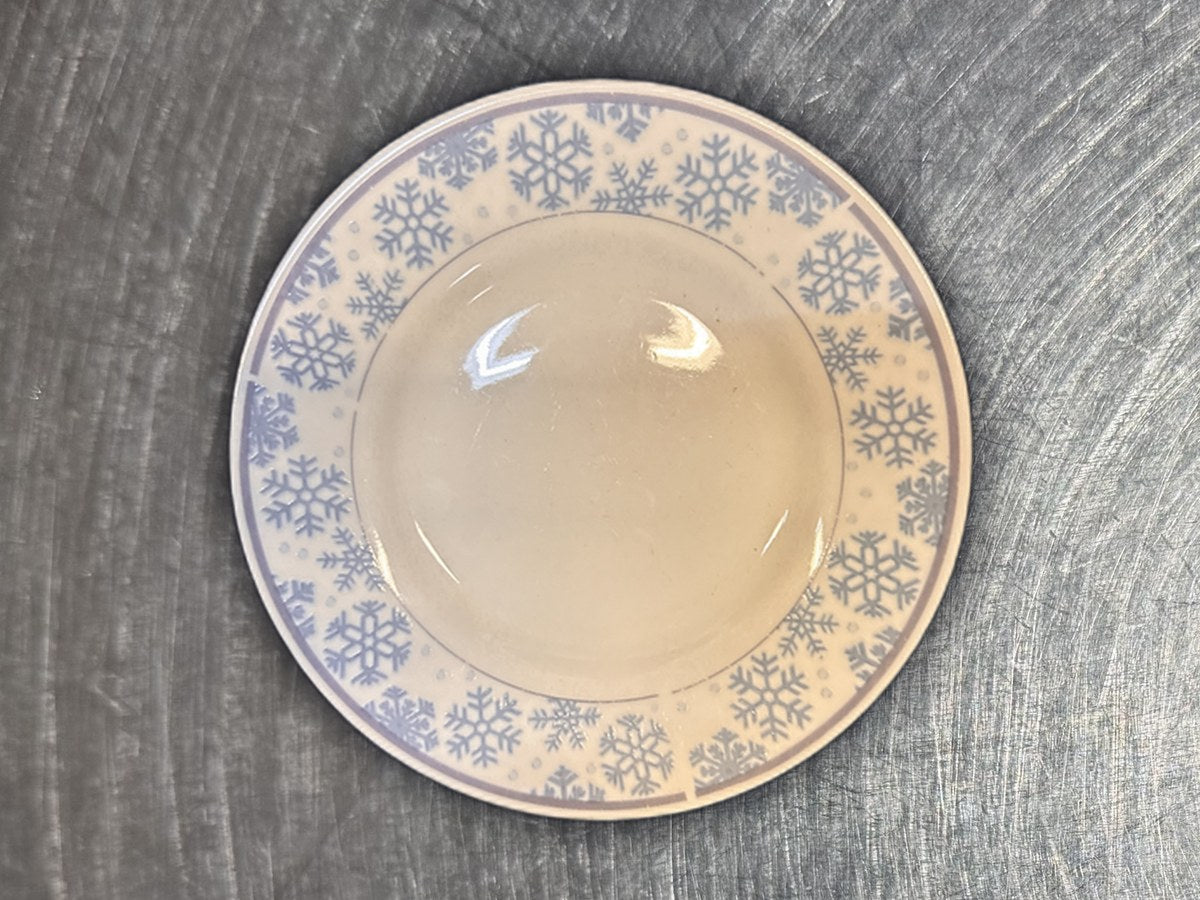 Oneida Frosty Design Saucer: 13,825 ppm lead by XRF