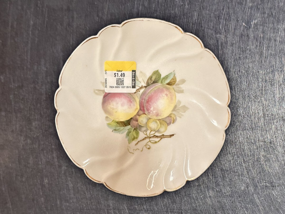 Purple Peaches Plums Hazel Nuts Saucer: 7,758 ppm lead by XRF