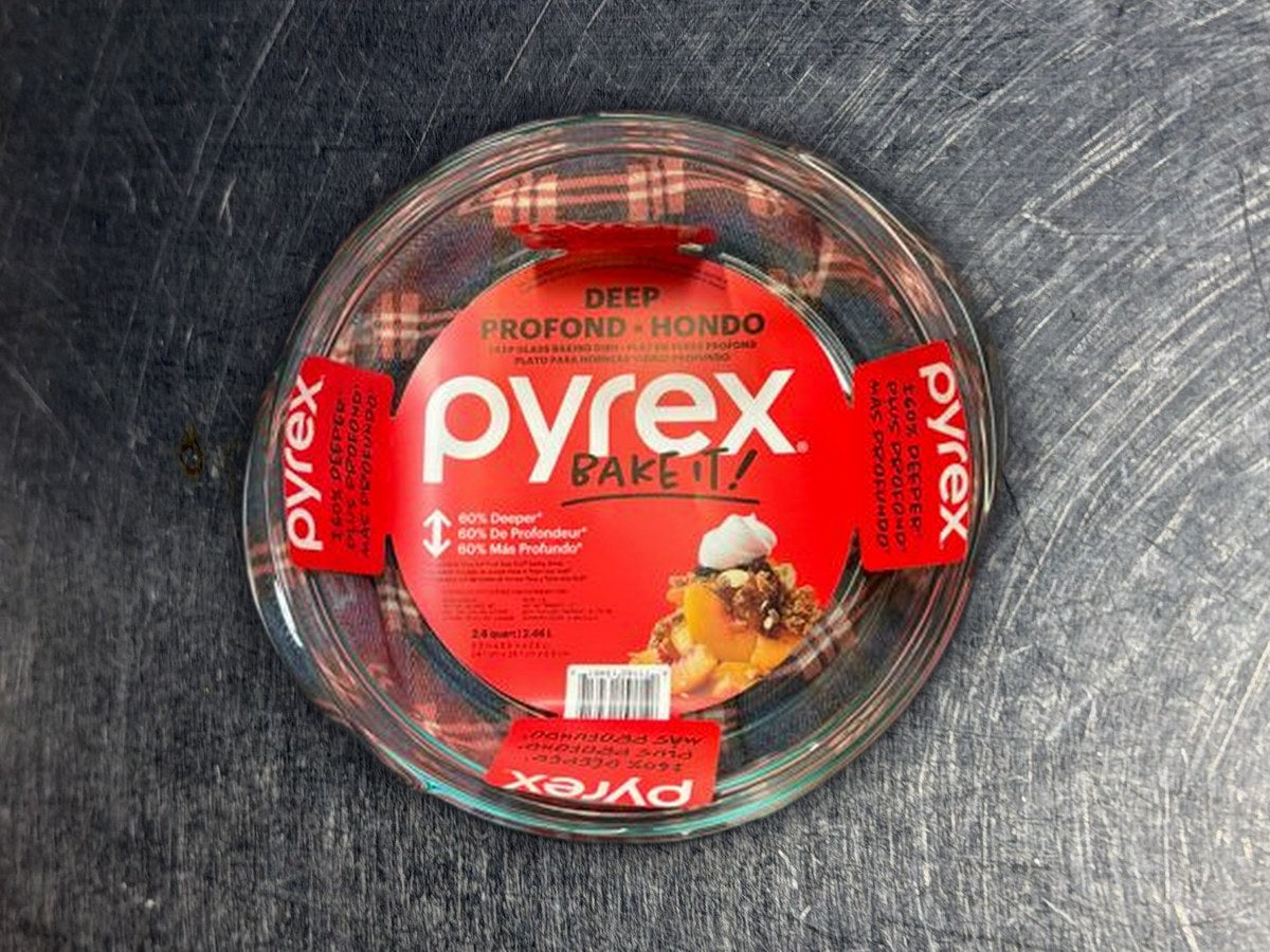 Pyrex bake it! glass baking dish
