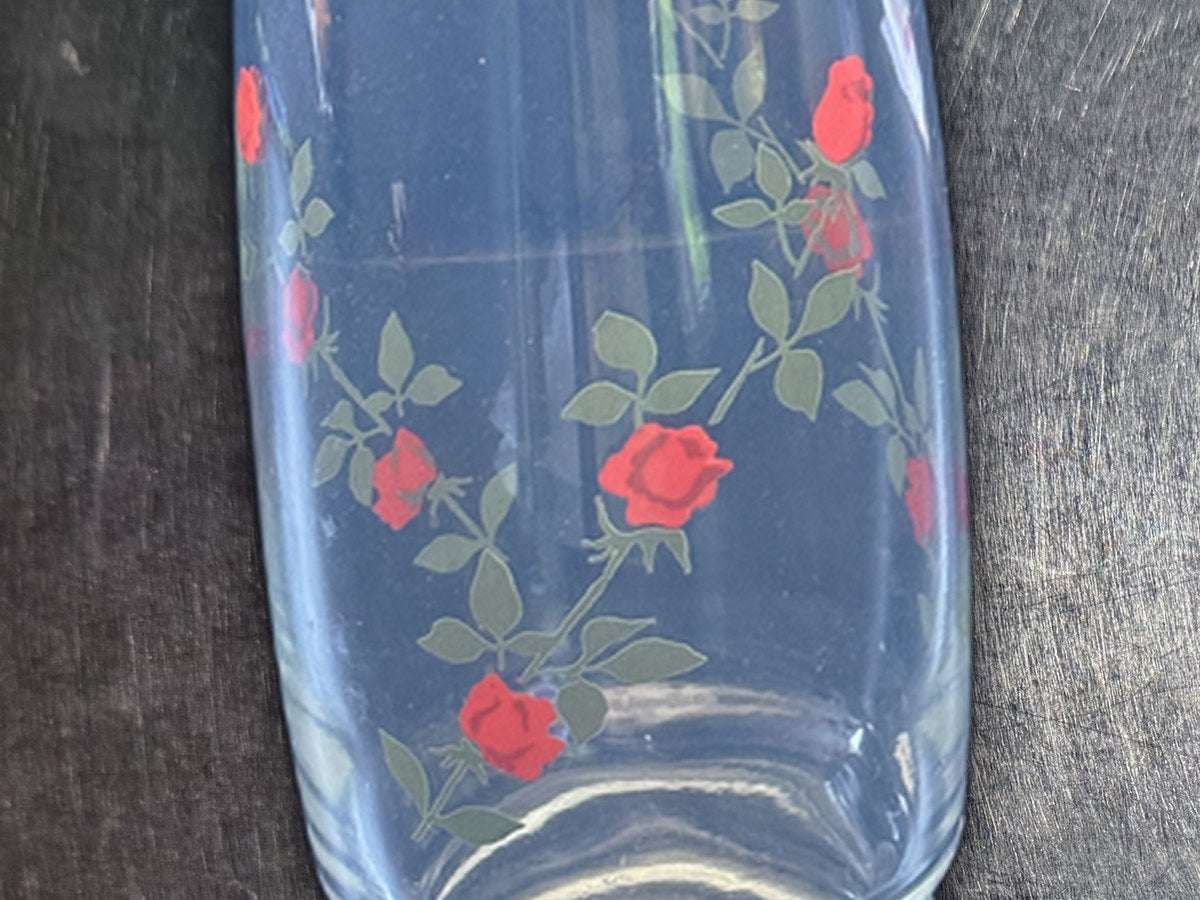 Red roses glass