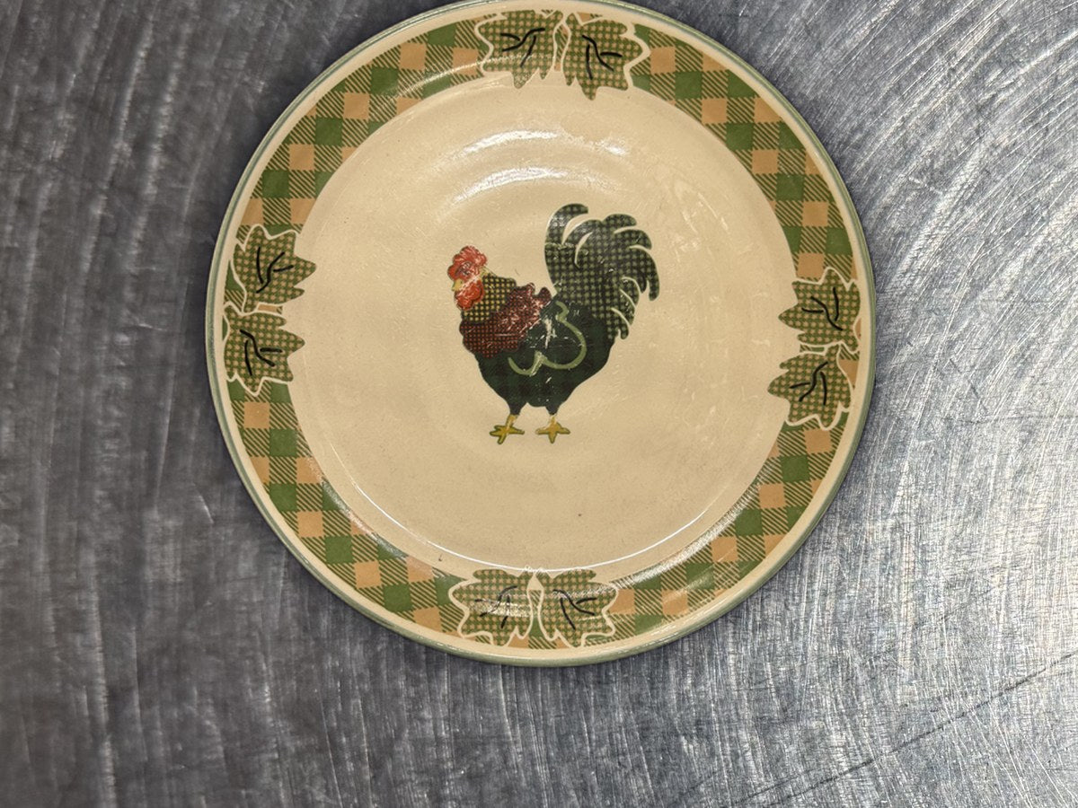 Rooster Morn Round Rooster Dish: 12,052 ppm lead by XRF