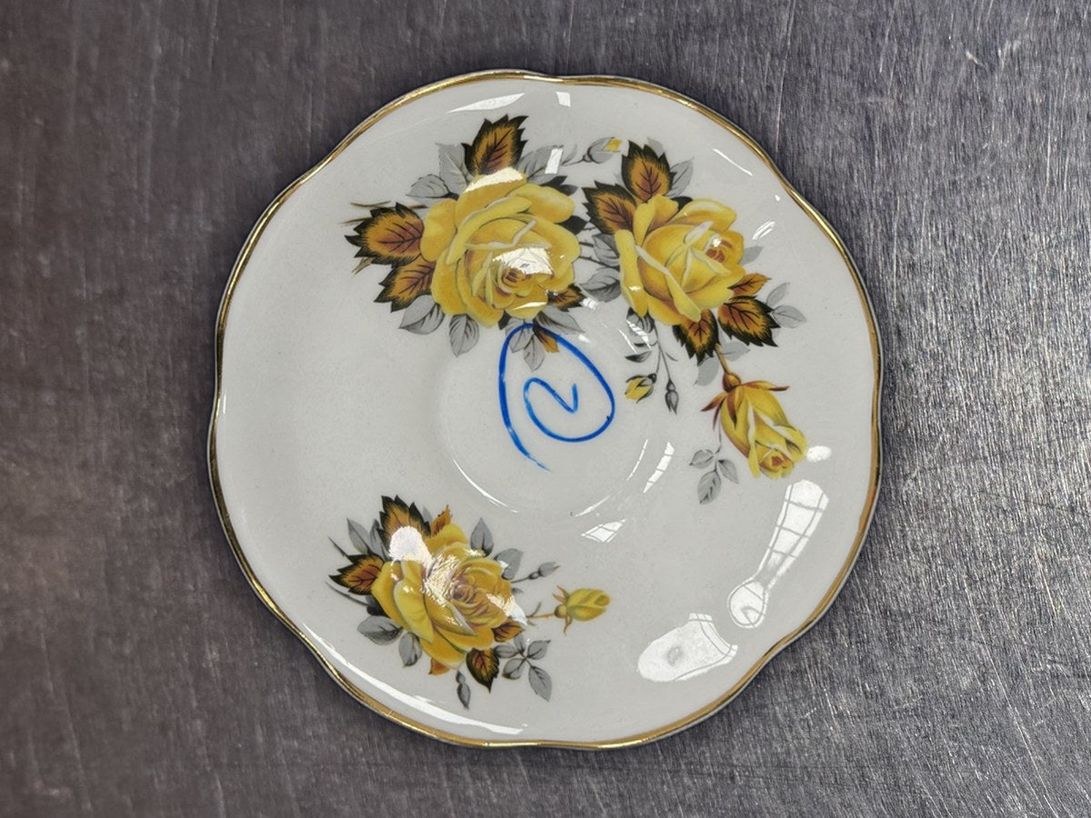 Rosina Floral Yellow Saucer: 106,020 ppm lead by XRF