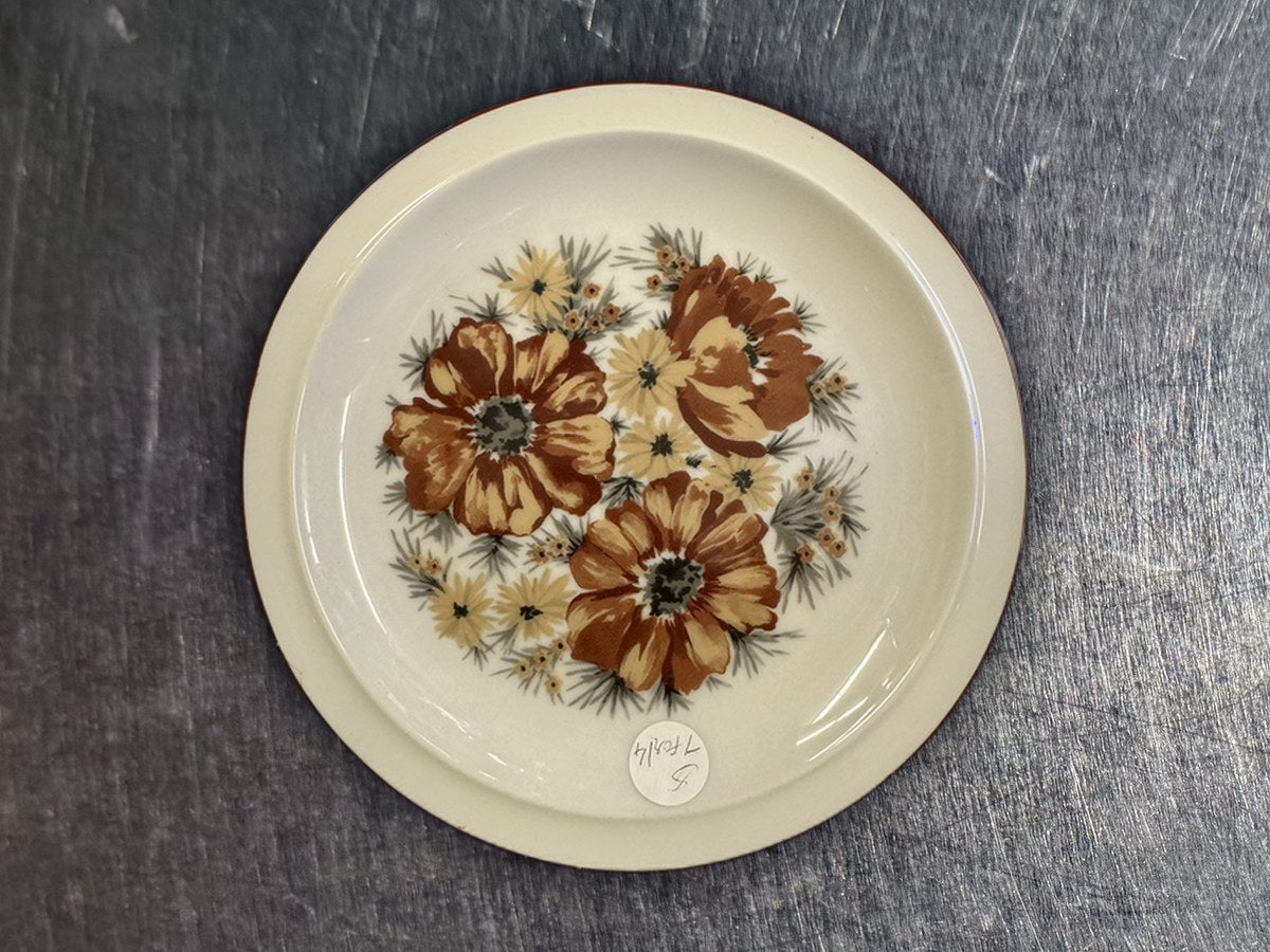 Royal Domino Collection Mountain Wood Dish: 32,158 ppm lead by XRF