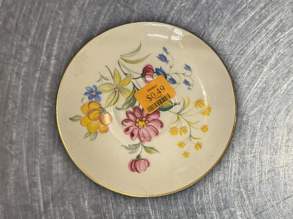 Royal Grafton Floral Saucer: 97,967 ppm lead by XRF