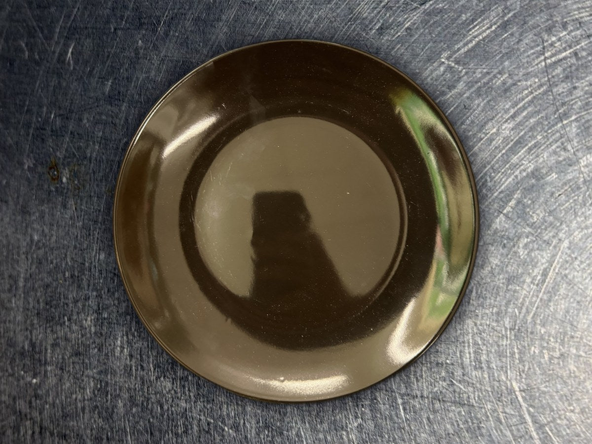 Royal Norfolk Brown Round Dish: 65 ppm lead by XRF