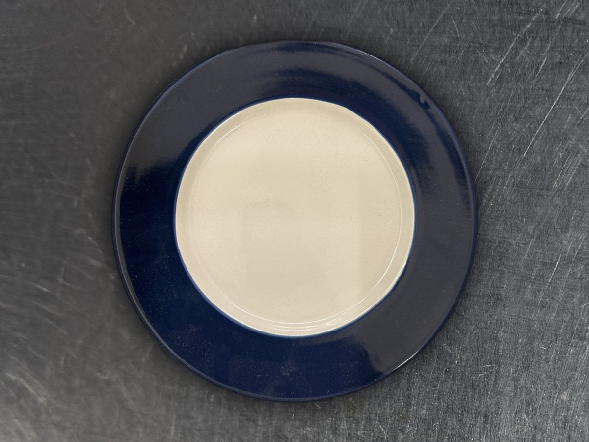 Royal Norfolk Navy Blue Round Dish: 252 ppm lead by XRF
