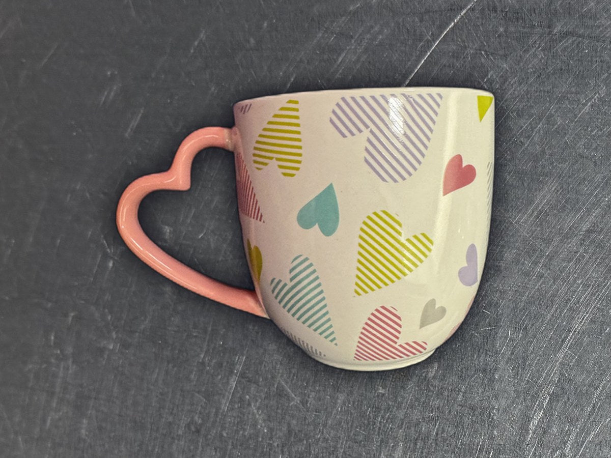 The Cellar Heart Handle Mug: 262 ppm lead by XRF