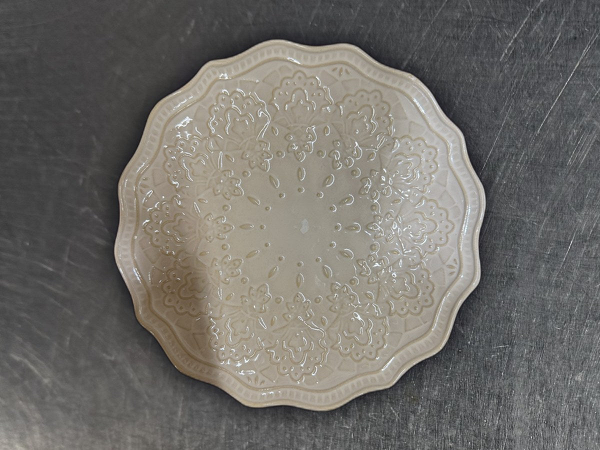 The Pioneer Woman Farmhouse Lace Dish: 96 ppm lead by XRF