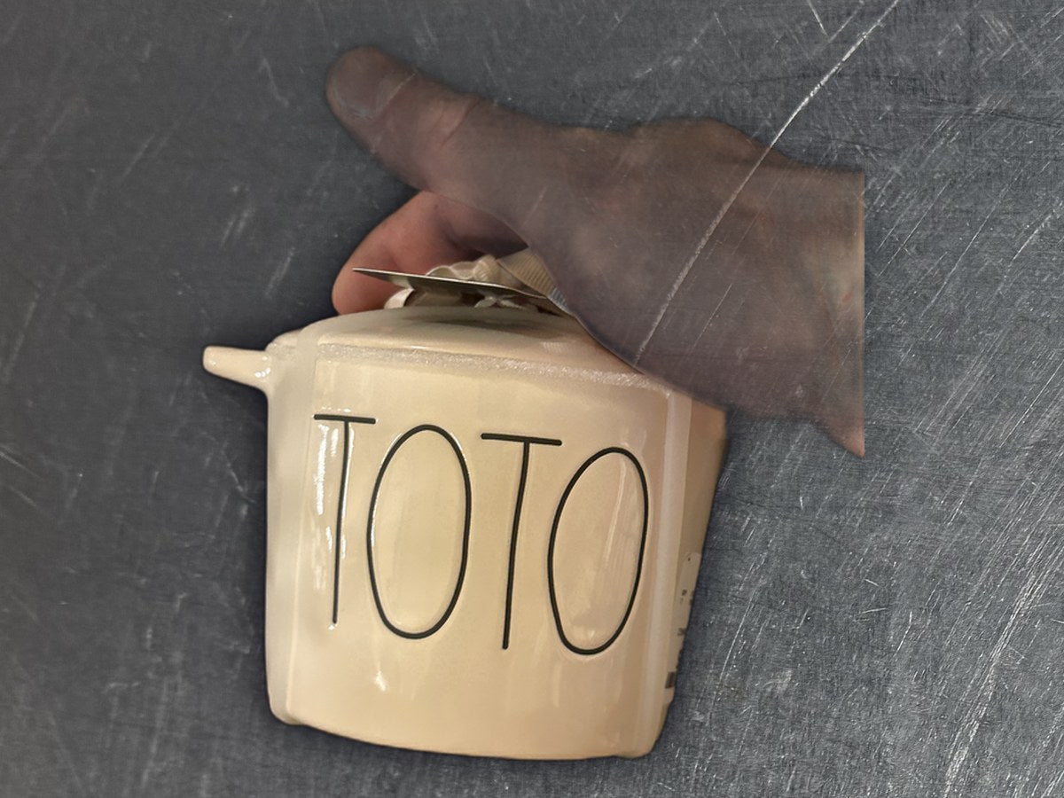 The wizard of Oz rae dunn with lid mini baking dish