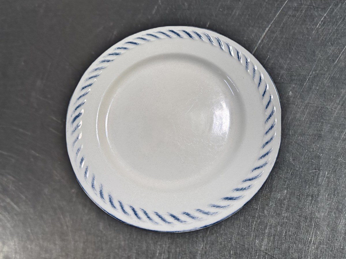 Thomson Pottery Blue Design Dish: 42 ppm lead by XRF