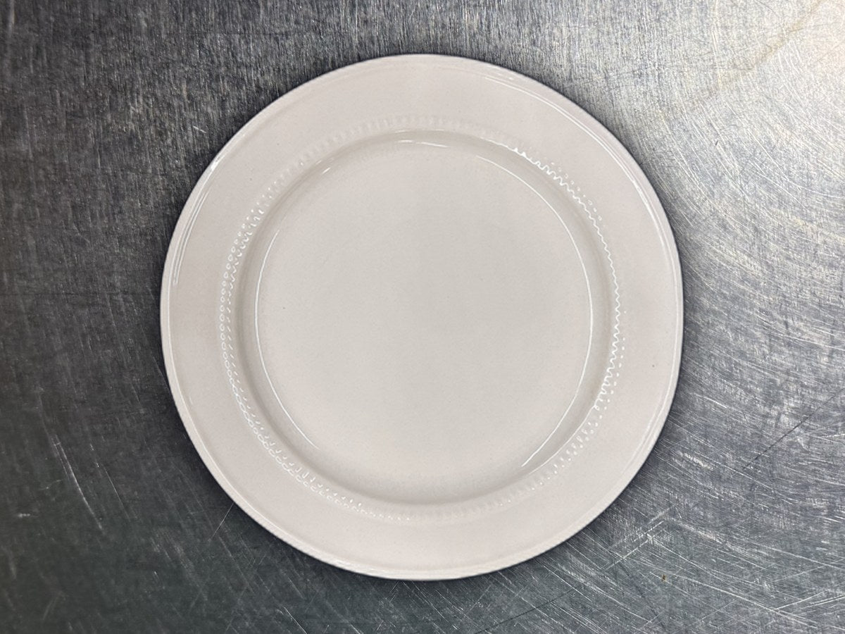 Threshold Camden Cream Round Dish: 74 ppm lead by XRF