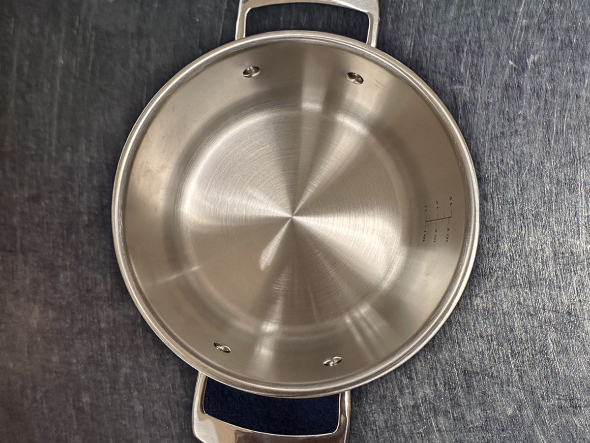 Viking "4qt" Stainless Steel Soup Pot: 66 ppm lead by XRF
