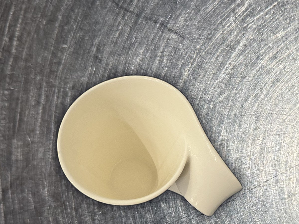 Villeroy & Boch Luxembourg Twisted Handle Mug: 23 ppm lead by XRF