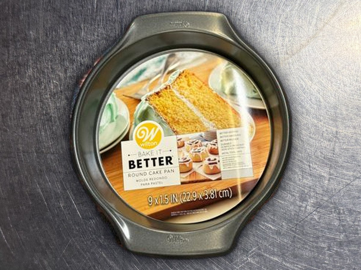 Wilton round cake pan