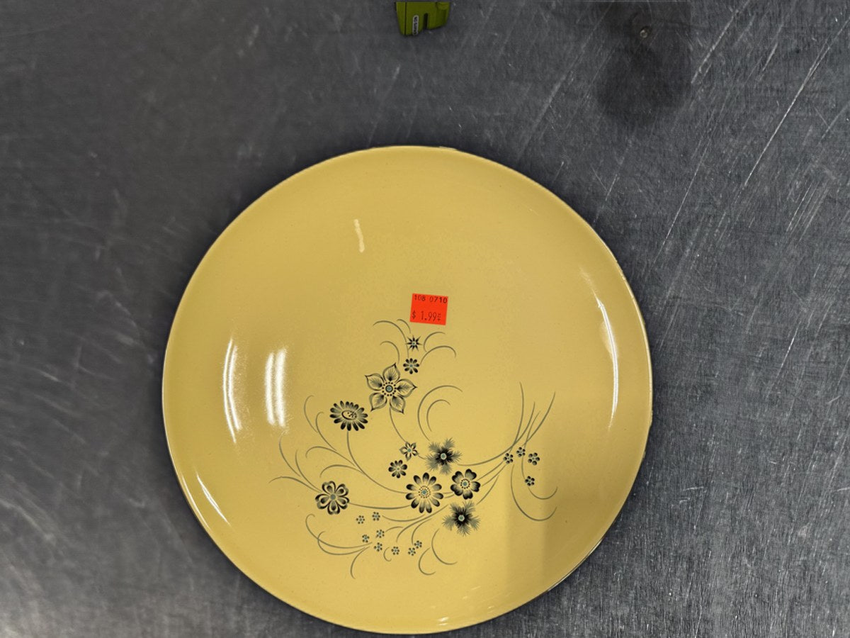 Yellow Ceramic Dish: 176,795 ppm lead by XRF