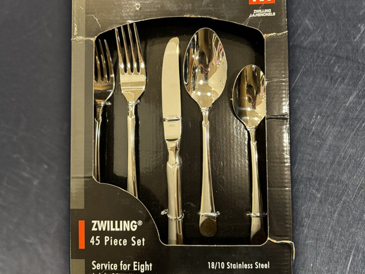 Zwilling Stainless Steel Flatware: no lead detected by XRF